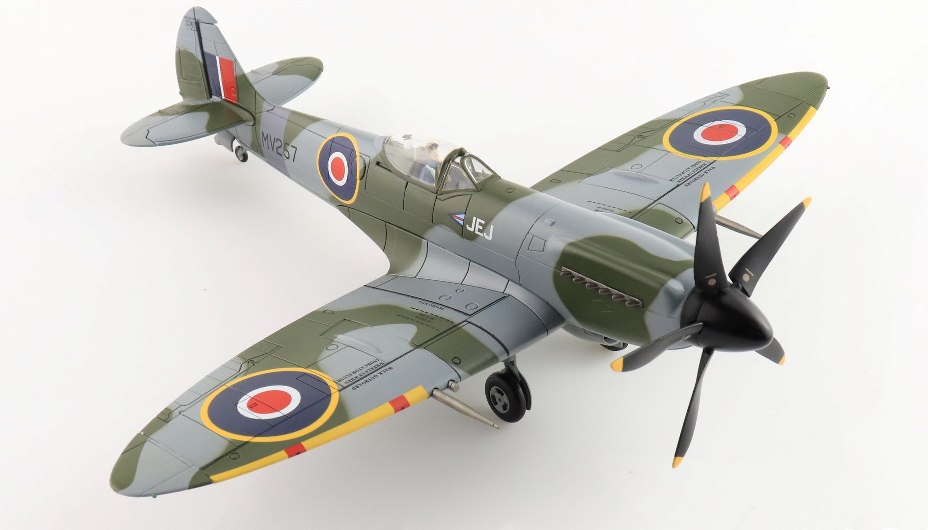 HA 7114 - Spitfire XIV